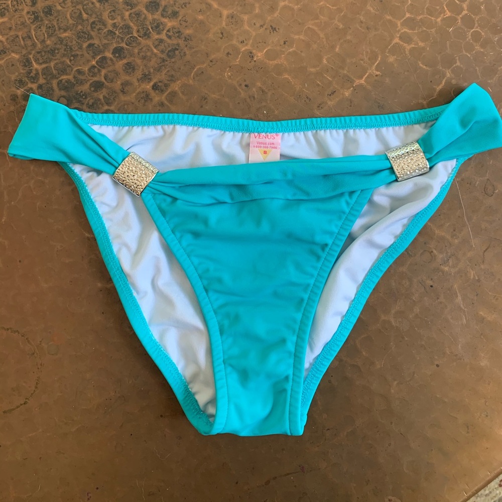 Venus size 8 Goddess bottom